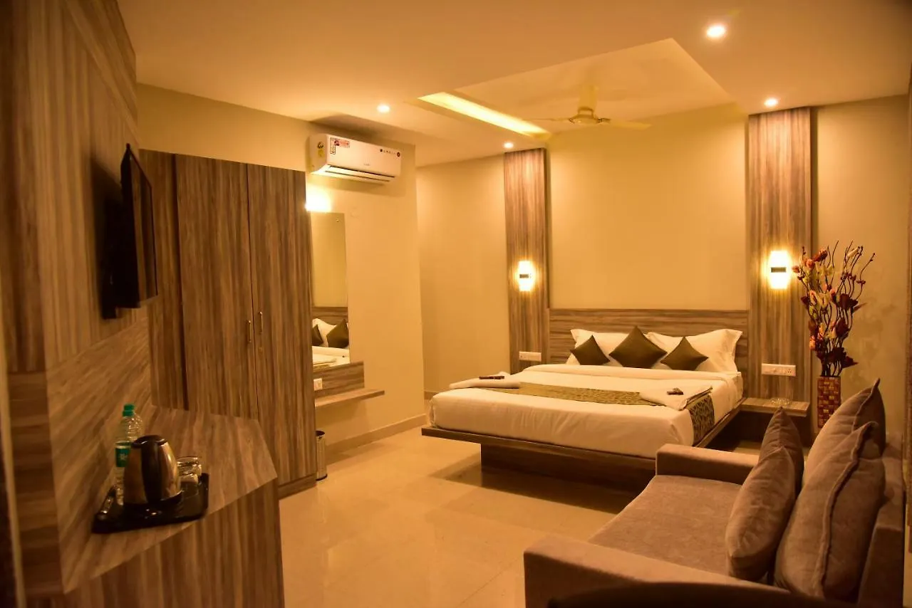 Le Oak Inn Mysore